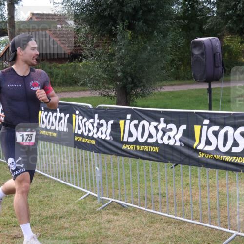 31.08.2025 - Elbe Triathlon Hamburg Luisa Fischer http://msf.ph/oto/8672803 31.08.2025 10:03:46 Laufen 175 meine-sportfotos.de