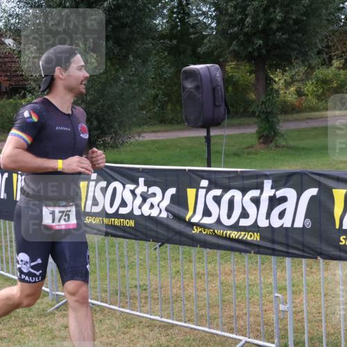 31.08.2025 - Elbe Triathlon Hamburg Luisa Fischer http://msf.ph/oto/8672807 31.08.2025 10:03:47 Laufen 175 meine-sportfotos.de