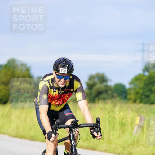 31.08.2025 - Elbe Triathlon Hamburg Michael Burmester http://msf.ph/oto/8672810 31.08.2025 10:08:46 Radfahren 481, 502, 525, 639, 698, 725, 801, 805 meine-sportfotos.de