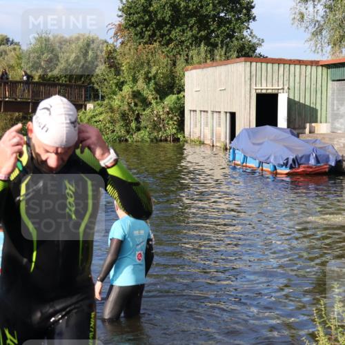 31.08.2025 - Elbe Triathlon Hamburg Luisa Fischer http://msf.ph/oto/8672812 31.08.2025 08:39:12 Schwimmen 345, 363 meine-sportfotos.de