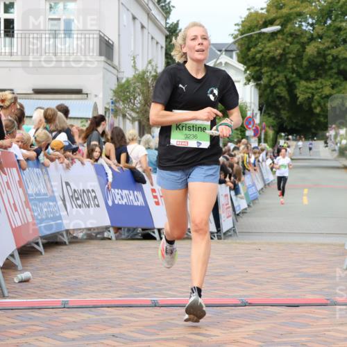 31.08.2025 - 21. Blankeneser Heldenlauf Strokosch-Dieckow http://msf.ph/oto/8672829 31.08.2025 10:52:12 Ziel 3236 meine-sportfotos.de