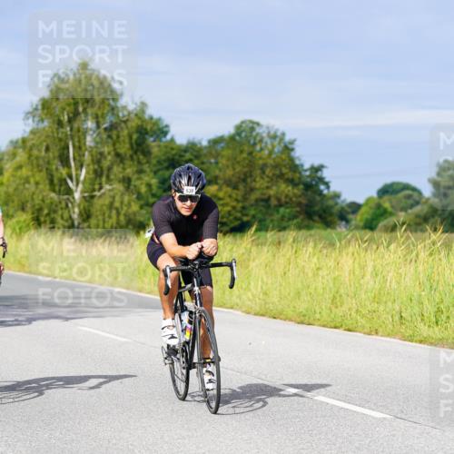 31.08.2025 - Elbe Triathlon Hamburg Michael Burmester http://msf.ph/oto/8672849 31.08.2025 10:08:52 Radfahren 405, 446, 481, 525, 574, 639, 677, 725, 801 meine-sportfotos.de