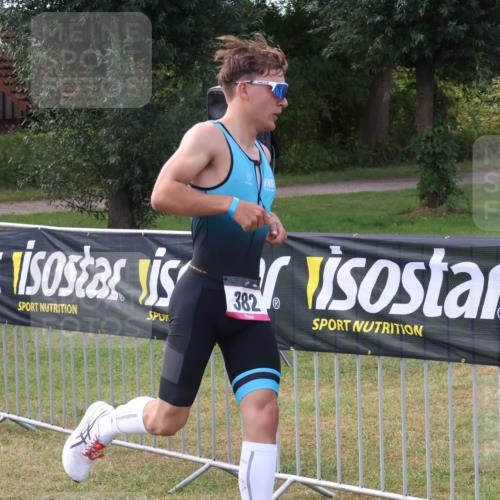 31.08.2025 - Elbe Triathlon Hamburg Luisa Fischer http://msf.ph/oto/8672853 31.08.2025 10:04:16 Laufen 382 meine-sportfotos.de