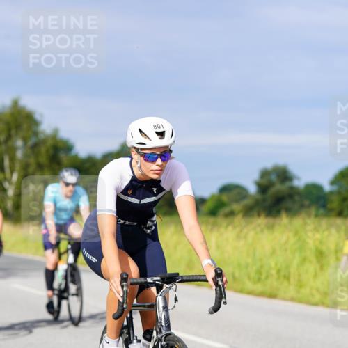 31.08.2025 - Elbe Triathlon Hamburg Michael Burmester http://msf.ph/oto/8672861 31.08.2025 10:08:53 Radfahren 405, 446, 481, 525, 574, 639, 677, 725, 801 meine-sportfotos.de
