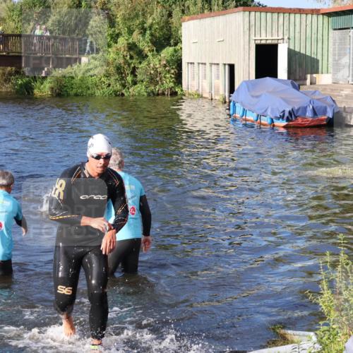 31.08.2025 - Elbe Triathlon Hamburg Luisa Fischer http://msf.ph/oto/8672863 31.08.2025 08:39:36 Schwimmen 228, 312 meine-sportfotos.de
