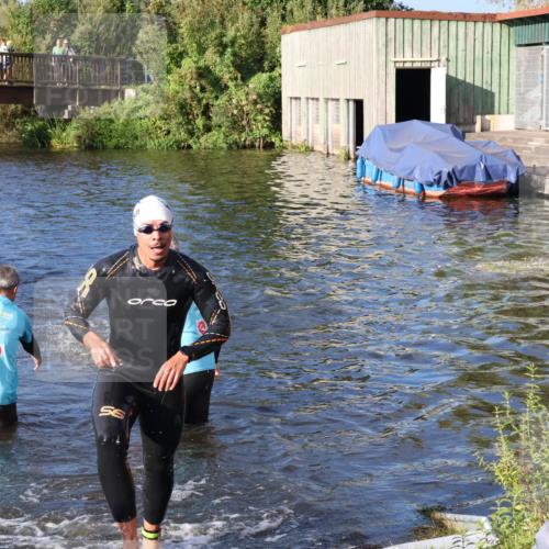 31.08.2025 - Elbe Triathlon Hamburg Luisa Fischer http://msf.ph/oto/8672865 31.08.2025 08:39:37 Schwimmen 228, 312 meine-sportfotos.de