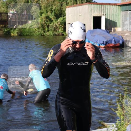 31.08.2025 - Elbe Triathlon Hamburg Luisa Fischer http://msf.ph/oto/8672878 31.08.2025 08:39:38 Schwimmen 228, 312 meine-sportfotos.de