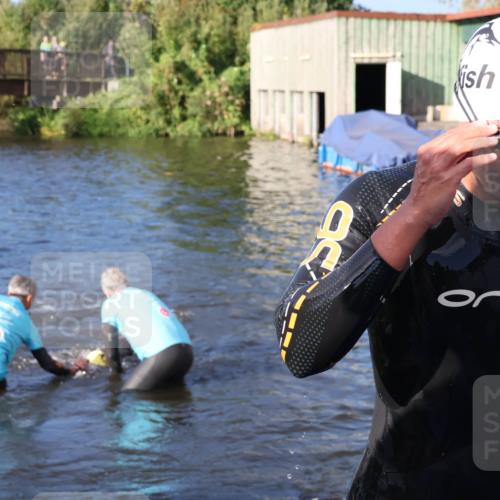 31.08.2025 - Elbe Triathlon Hamburg Luisa Fischer http://msf.ph/oto/8672881 31.08.2025 08:39:39 Schwimmen 228, 312 meine-sportfotos.de