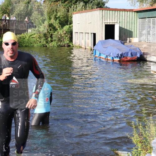 31.08.2025 - Elbe Triathlon Hamburg Luisa Fischer http://msf.ph/oto/8672889 31.08.2025 08:39:44 Schwimmen 312 meine-sportfotos.de
