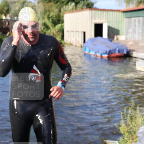 31.08.2025 - Elbe Triathlon Hamburg Luisa Fischer http://msf.ph/oto/8672893 31.08.2025 08:39:45 Schwimmen 312 meine-sportfotos.de