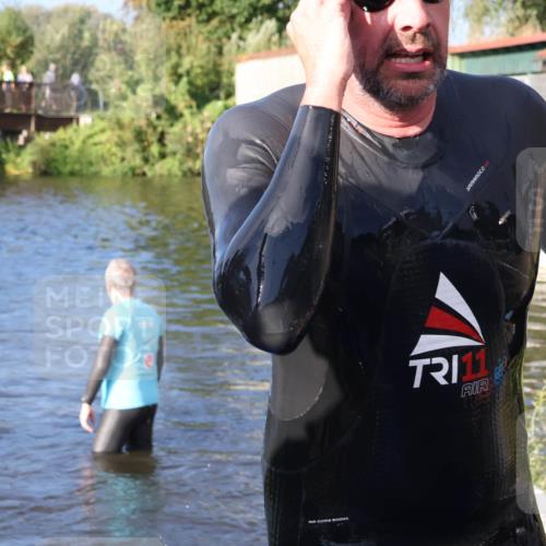 31.08.2025 - Elbe Triathlon Hamburg Luisa Fischer http://msf.ph/oto/8672902 31.08.2025 08:39:45 Schwimmen 312 meine-sportfotos.de