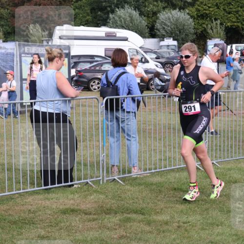 31.08.2025 - Elbe Triathlon Hamburg Luisa Fischer http://msf.ph/oto/8672906 31.08.2025 10:05:33 Laufen 291, 100 meine-sportfotos.de