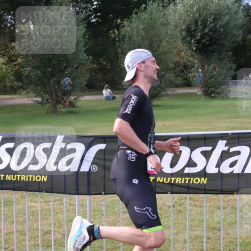 31.08.2025 - Elbe Triathlon Hamburg Luisa Fischer http://msf.ph/oto/8672925 31.08.2025 10:05:46 Laufen  meine-sportfotos.de