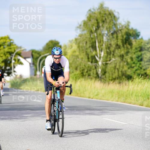 31.08.2025 - Elbe Triathlon Hamburg Michael Burmester http://msf.ph/oto/8672957 31.08.2025 10:09:43 Radfahren 401, 768 meine-sportfotos.de