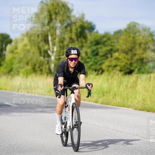 31.08.2025 - Elbe Triathlon Hamburg Michael Burmester http://msf.ph/oto/8672972 31.08.2025 10:09:46 Radfahren 401, 768, 817 meine-sportfotos.de