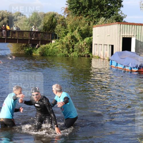 31.08.2025 - Elbe Triathlon Hamburg Luisa Fischer http://msf.ph/oto/8673028 31.08.2025 08:40:53 Schwimmen 342 meine-sportfotos.de