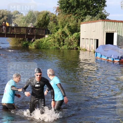 31.08.2025 - Elbe Triathlon Hamburg Luisa Fischer http://msf.ph/oto/8673032 31.08.2025 08:40:53 Schwimmen 342 meine-sportfotos.de