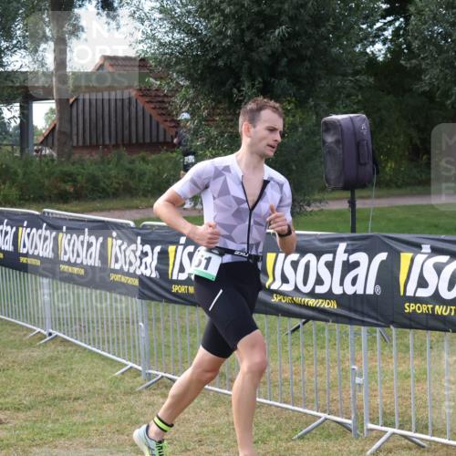 31.08.2025 - Elbe Triathlon Hamburg Luisa Fischer http://msf.ph/oto/8673044 31.08.2025 10:07:30 Laufen  meine-sportfotos.de