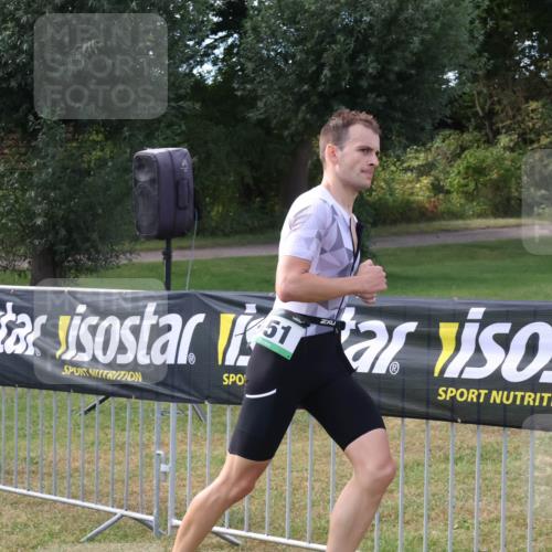 31.08.2025 - Elbe Triathlon Hamburg Luisa Fischer http://msf.ph/oto/8673046 31.08.2025 10:07:30 Laufen 51 meine-sportfotos.de