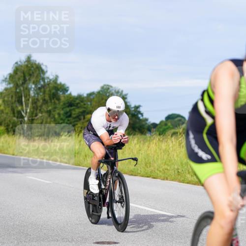 31.08.2025 - Elbe Triathlon Hamburg Michael Burmester http://msf.ph/oto/8673120 31.08.2025 10:10:28 Radfahren 631, 680, 715, 716, 809, 829 meine-sportfotos.de