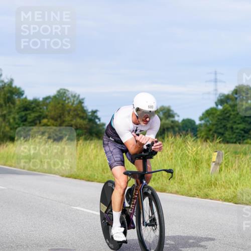 31.08.2025 - Elbe Triathlon Hamburg Michael Burmester http://msf.ph/oto/8673126 31.08.2025 10:10:28 Radfahren 631, 680, 715, 716, 809, 829 meine-sportfotos.de