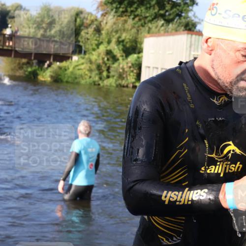31.08.2025 - Elbe Triathlon Hamburg Luisa Fischer http://msf.ph/oto/8673164 31.08.2025 08:41:58 Schwimmen 325 meine-sportfotos.de