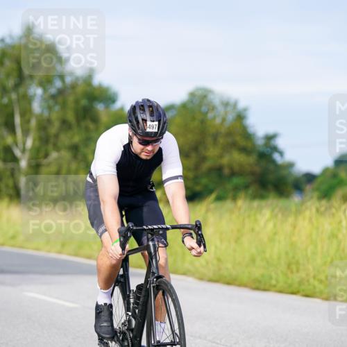 31.08.2025 - Elbe Triathlon Hamburg Michael Burmester http://msf.ph/oto/8673219 31.08.2025 10:10:43 Radfahren 497, 653, 893, 929 meine-sportfotos.de