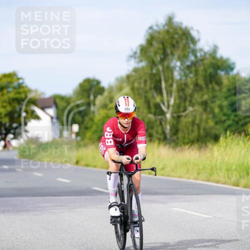 31.08.2025 - Elbe Triathlon Hamburg Michael Burmester http://msf.ph/oto/8673237 31.08.2025 10:10:46 Radfahren 497, 616, 653, 893 meine-sportfotos.de