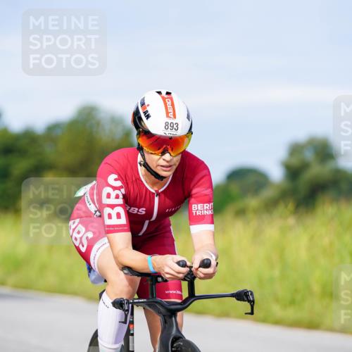 31.08.2025 - Elbe Triathlon Hamburg Michael Burmester http://msf.ph/oto/8673245 31.08.2025 10:10:47 Radfahren 616, 653, 893 meine-sportfotos.de