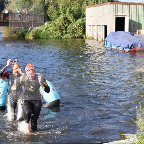 31.08.2025 - Elbe Triathlon Hamburg Luisa Fischer http://msf.ph/oto/8673252 31.08.2025 08:42:32 Schwimmen 252, 272, 276, 367 meine-sportfotos.de