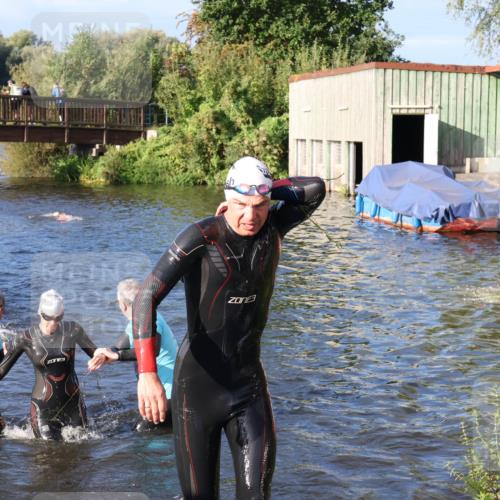 31.08.2025 - Elbe Triathlon Hamburg Luisa Fischer http://msf.ph/oto/8673291 31.08.2025 08:42:37 Schwimmen 252, 272, 276, 367, 369 meine-sportfotos.de