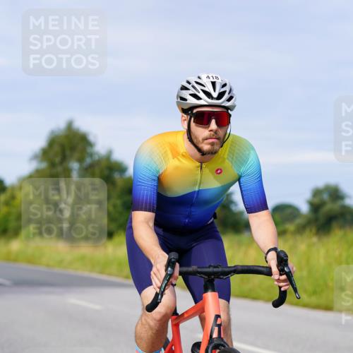 31.08.2025 - Elbe Triathlon Hamburg Michael Burmester http://msf.ph/oto/8673334 31.08.2025 10:11:07 Radfahren 418, 576 meine-sportfotos.de