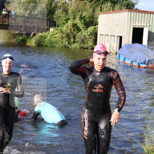 31.08.2025 - Elbe Triathlon Hamburg Luisa Fischer http://msf.ph/oto/8673466 31.08.2025 08:43:46 Schwimmen 279, 283, 298, 303, 314, 376 meine-sportfotos.de