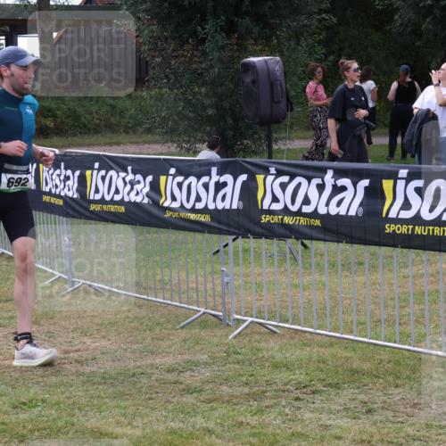 31.08.2025 - Elbe Triathlon Hamburg Luisa Fischer http://msf.ph/oto/8673522 31.08.2025 11:05:01 Laufen 692 meine-sportfotos.de