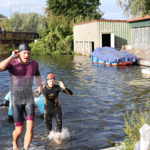 31.08.2025 - Elbe Triathlon Hamburg Luisa Fischer http://msf.ph/oto/8673524 31.08.2025 08:44:07 Schwimmen 256, 257, 370, 373 meine-sportfotos.de