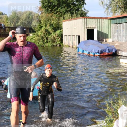 31.08.2025 - Elbe Triathlon Hamburg Luisa Fischer http://msf.ph/oto/8673526 31.08.2025 08:44:08 Schwimmen 256, 257, 370, 373 meine-sportfotos.de