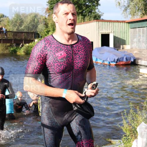 31.08.2025 - Elbe Triathlon Hamburg Luisa Fischer http://msf.ph/oto/8673534 31.08.2025 08:44:09 Schwimmen 256, 257, 321, 370, 373 meine-sportfotos.de