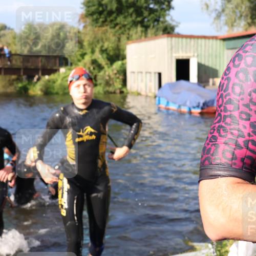 31.08.2025 - Elbe Triathlon Hamburg Luisa Fischer http://msf.ph/oto/8673541 31.08.2025 08:44:09 Schwimmen 256, 257, 321, 370, 373 meine-sportfotos.de