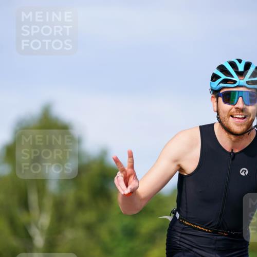 31.08.2025 - Elbe Triathlon Hamburg Michael Burmester http://msf.ph/oto/8673544 31.08.2025 10:12:24 Radfahren 473, 587, 608, 665 meine-sportfotos.de