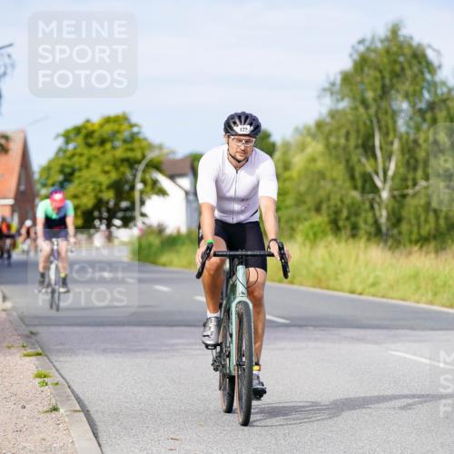 31.08.2025 - Elbe Triathlon Hamburg Michael Burmester http://msf.ph/oto/8673561 31.08.2025 10:12:26 Radfahren 473, 587, 608, 665 meine-sportfotos.de