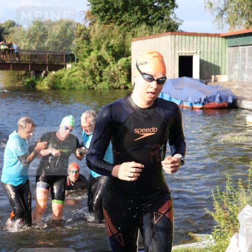 31.08.2025 - Elbe Triathlon Hamburg Luisa Fischer http://msf.ph/oto/8673572 31.08.2025 08:44:14 Schwimmen 256, 321, 373 meine-sportfotos.de