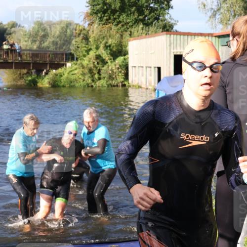 31.08.2025 - Elbe Triathlon Hamburg Luisa Fischer http://msf.ph/oto/8673575 31.08.2025 08:44:14 Schwimmen 256, 321, 373 meine-sportfotos.de