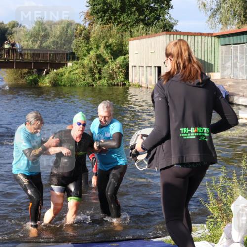 31.08.2025 - Elbe Triathlon Hamburg Luisa Fischer http://msf.ph/oto/8673580 31.08.2025 08:44:15 Schwimmen 256, 321, 373 meine-sportfotos.de