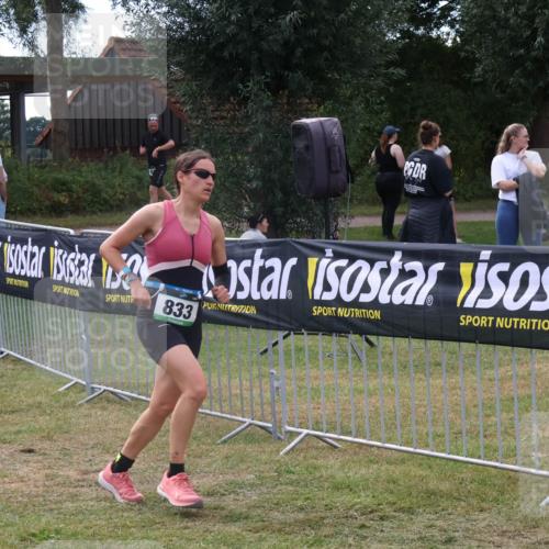 31.08.2025 - Elbe Triathlon Hamburg Luisa Fischer http://msf.ph/oto/8673585 31.08.2025 11:05:41 Laufen 833 meine-sportfotos.de