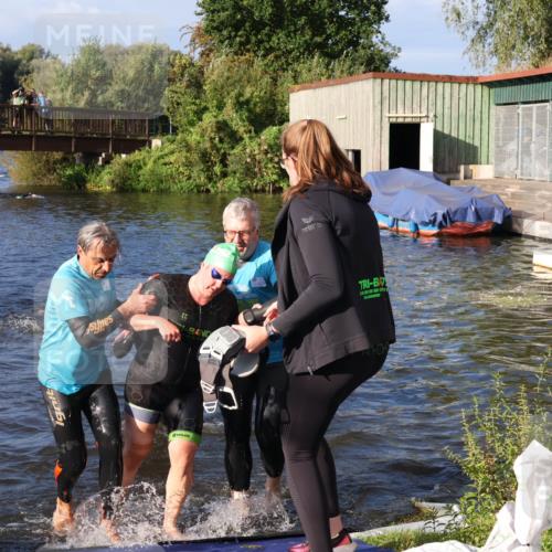31.08.2025 - Elbe Triathlon Hamburg Luisa Fischer http://msf.ph/oto/8673588 31.08.2025 08:44:16 Schwimmen 256, 321 meine-sportfotos.de
