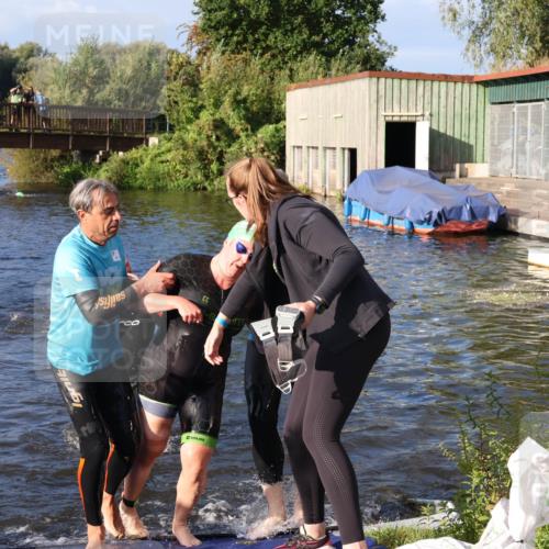 31.08.2025 - Elbe Triathlon Hamburg Luisa Fischer http://msf.ph/oto/8673596 31.08.2025 08:44:16 Schwimmen 256, 321 meine-sportfotos.de