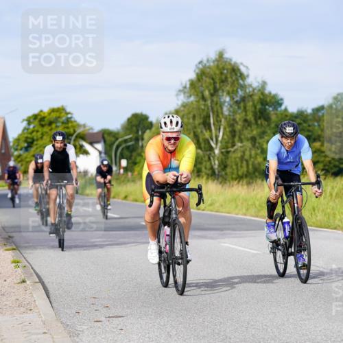 31.08.2025 - Elbe Triathlon Hamburg Michael Burmester http://msf.ph/oto/8673612 31.08.2025 10:12:34 Radfahren 499, 530, 536, 648, 673, 708, 748, 815, 848 meine-sportfotos.de