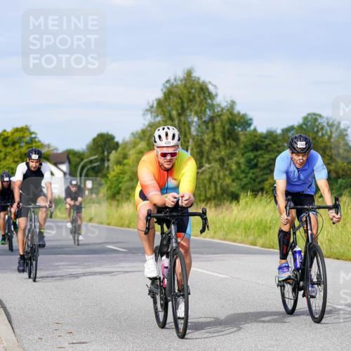 31.08.2025 - Elbe Triathlon Hamburg Michael Burmester http://msf.ph/oto/8673618 31.08.2025 10:12:34 Radfahren 499, 530, 536, 648, 673, 708, 748, 815, 848 meine-sportfotos.de
