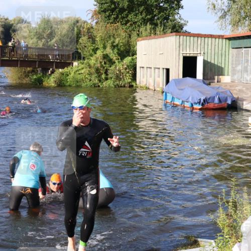 31.08.2025 - Elbe Triathlon Hamburg Luisa Fischer http://msf.ph/oto/8673624 31.08.2025 08:45:11 Schwimmen 311, 331 meine-sportfotos.de