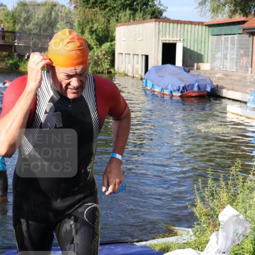 31.08.2025 - Elbe Triathlon Hamburg Luisa Fischer http://msf.ph/oto/8673662 31.08.2025 08:45:17 Schwimmen 331 meine-sportfotos.de